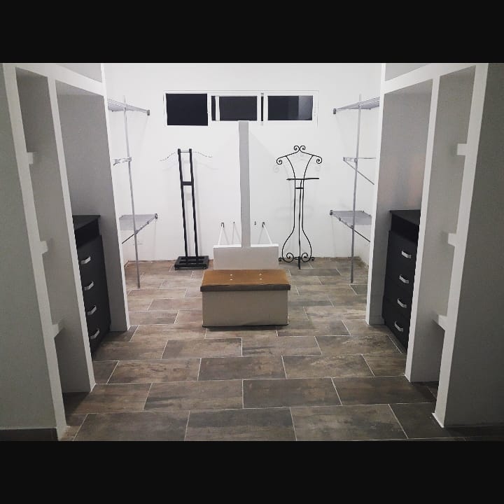 El+y+ella+,+vestier+a+la+medida+de+cada+uno